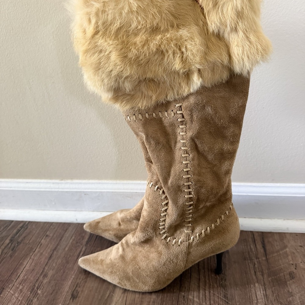 VTG Y2K Fur Heel Boots 8.5 Suede Tan Knee High Western Boho Penny Lane Pointed - Picture 4 of 16